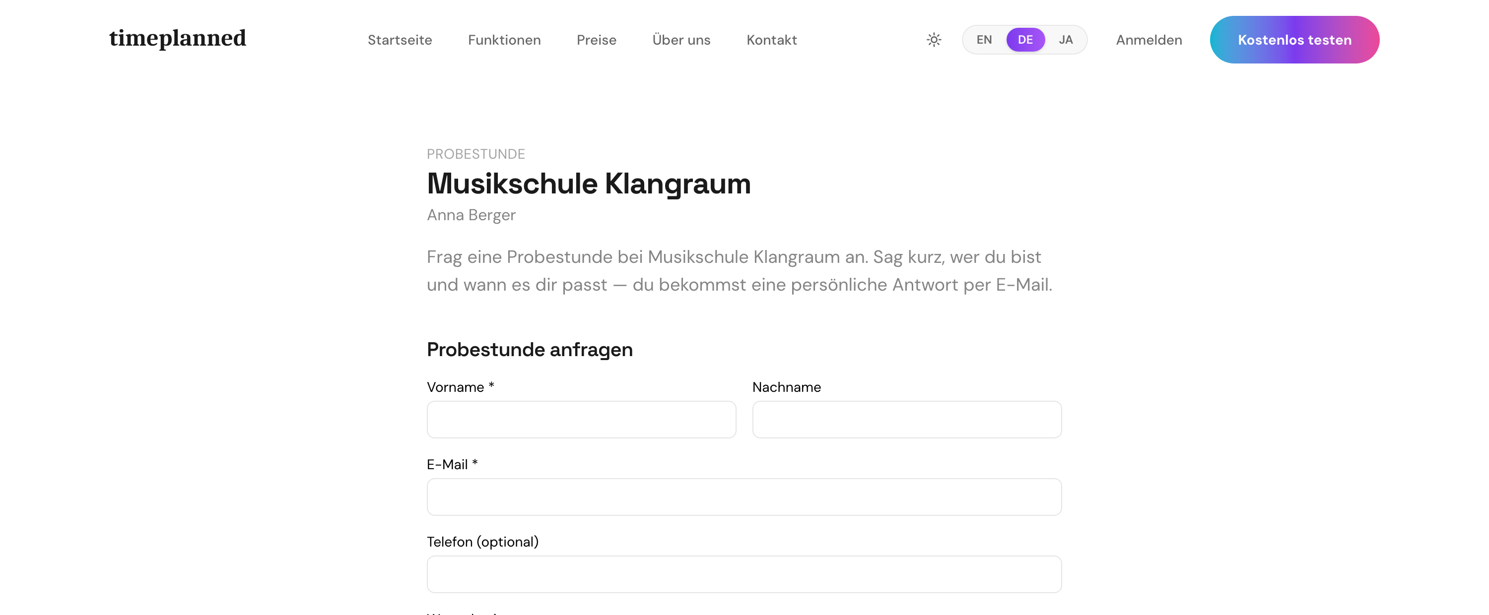 Die öffentliche Buchungsseite eines Studios mit Probestunden-Anfrageformular